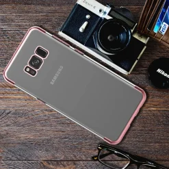 Samsung Galaxy S8 Plus - Transparente Hülle mit Akzenten