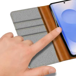 Textil Klapphülle für Samsung Galaxy S26 - Case im Jeanslook mit Kartenfächern